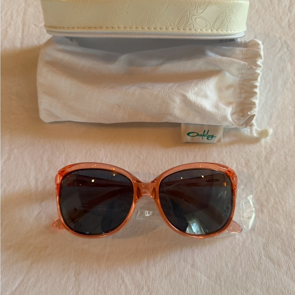 Oakley Women's Sunglasses - MPH Pampered